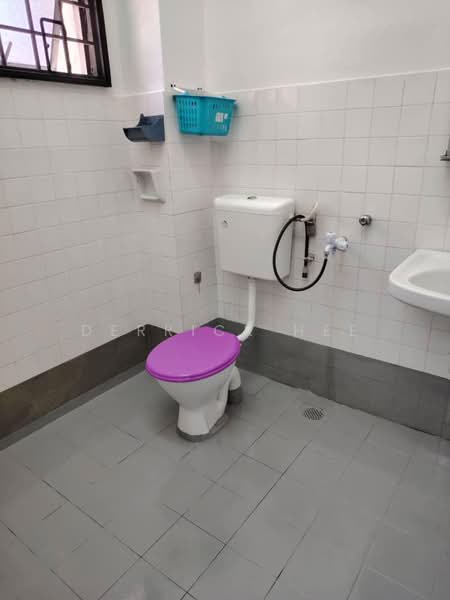 Rumah Teres 2 Tingkat untuk Disewa di Bandar Sungai Long (Selangor) - Derrick Hee - Bathroom - PropertyGuru.com.my