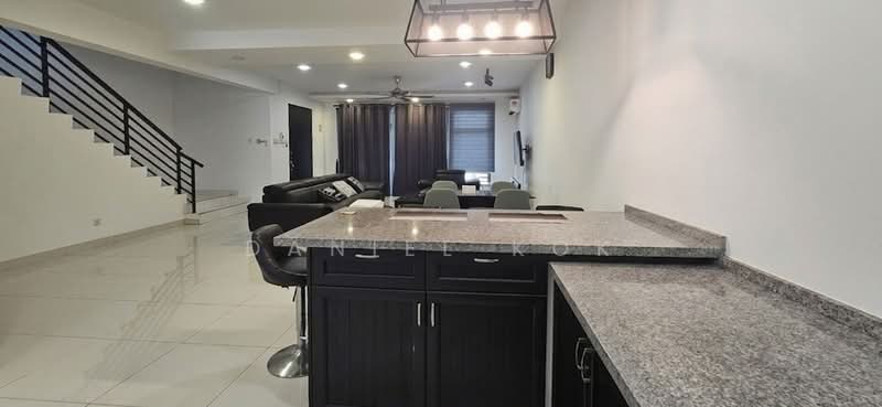 Rumah Teres 2 Tingkat untuk Dijual di Bandar Parklands (Klang) - Daniel Kok - Living Room - PropertyGuru.com.my