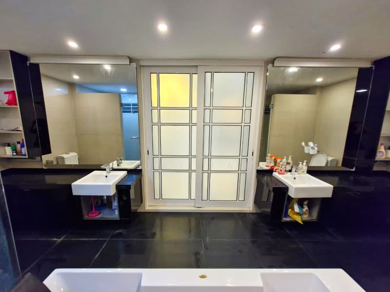 Rumah Teres 3 Tingkat untuk Dijual di Lake Fields (Sungai Besi) - Suki Tan - Bathroom - PropertyGuru.com.my