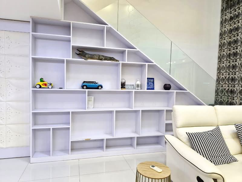 Rumah Teres 3 Tingkat untuk Dijual di Lake Fields (Sungai Besi) - Suki Tan - Living Room - PropertyGuru.com.my
