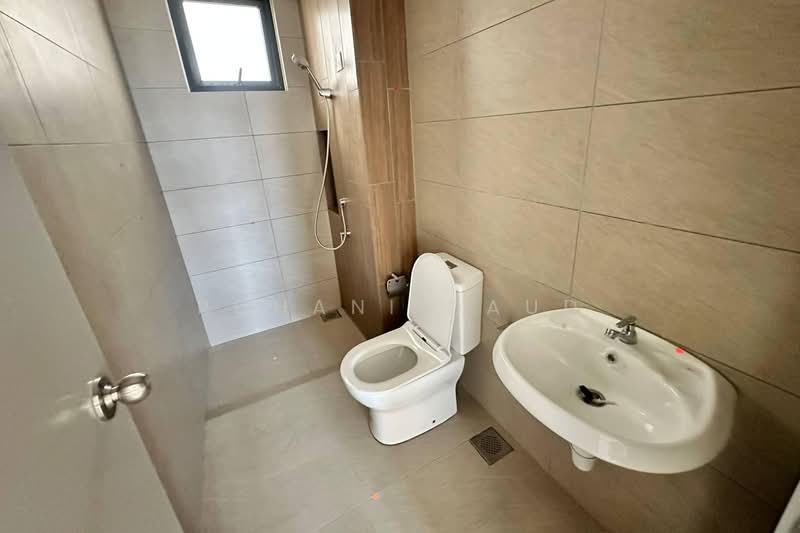Kondominium untuk Disewa di LEA By The Hills - Rohani Daud - Bathroom - PropertyGuru.com.my
