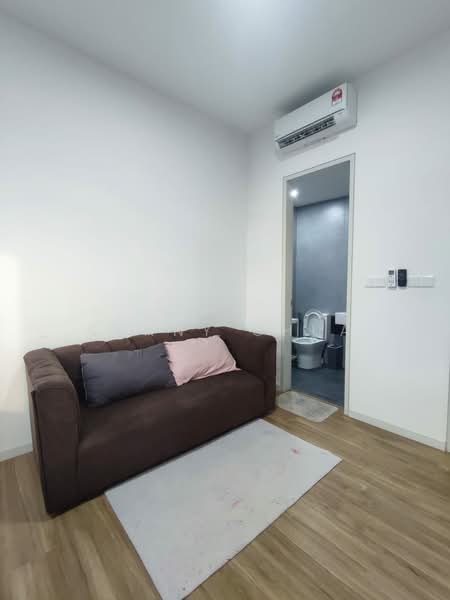 Servis Apartment untuk Disewa di Sunway Avila Residences - Sunny Chua - Living Room - PropertyGuru.com.my