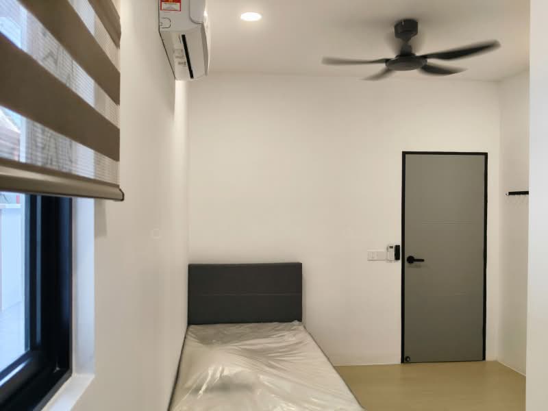 Semi-Detached House for Rent in Sungai Dua (Penang) - Chris Teoh - Bedroom - PropertyGuru.com.my