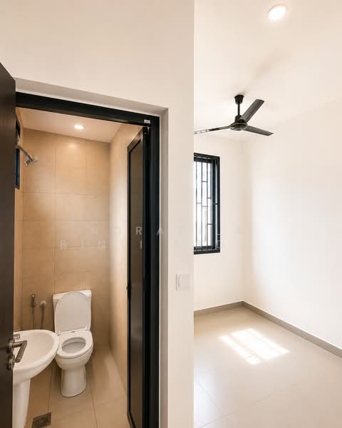 Rumah Teres 2 Tingkat untuk Disewa di Elmina (Shah Alam) - Norazila Binti Abdul Rahim - Bathroom - PropertyGuru.com.my