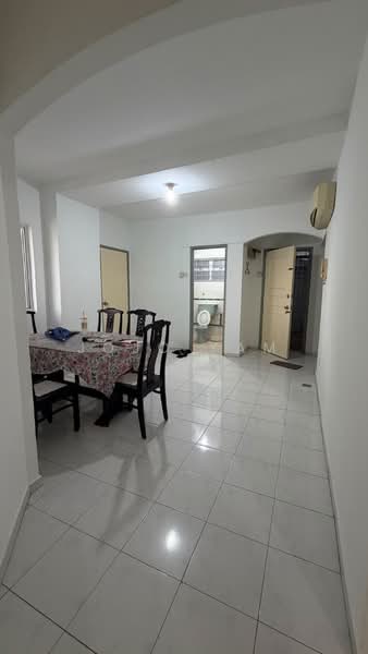 Kondominium untuk Disewa di Bam Villa - Jojo Yam - Dining Room - PropertyGuru.com.my