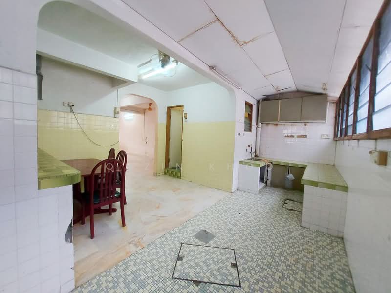 2-storey Terraced House for Sale in Taman Cempaka (Ipoh) - Qazin Khoo - Kitchen - PropertyGuru.com.my