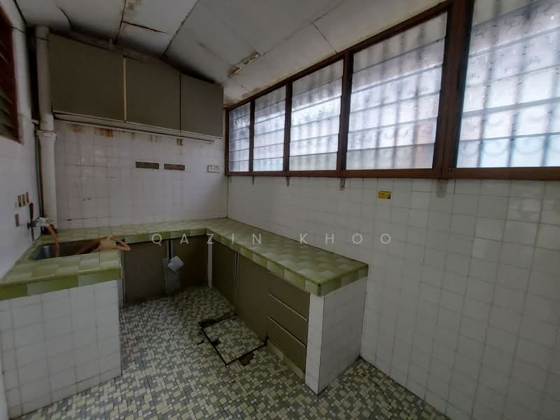 2-storey Terraced House for Sale in Taman Cempaka (Ipoh) - Qazin Khoo - Kitchen - PropertyGuru.com.my