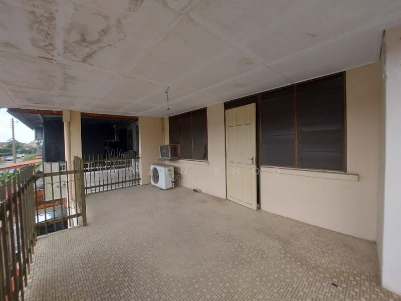 2-storey Terraced House for Sale in Taman Cempaka (Ipoh) - Qazin Khoo - Exterior - PropertyGuru.com.my