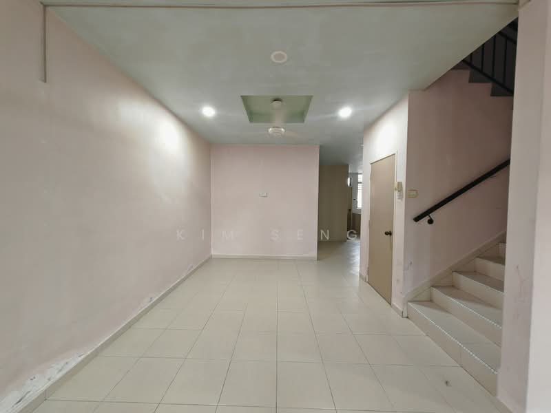 Rumah Teres 2-Tingkat untuk Dijual di Taman Sri Kluang (Kluang) - Kim Seng - Interior - PropertyGuru.com.my