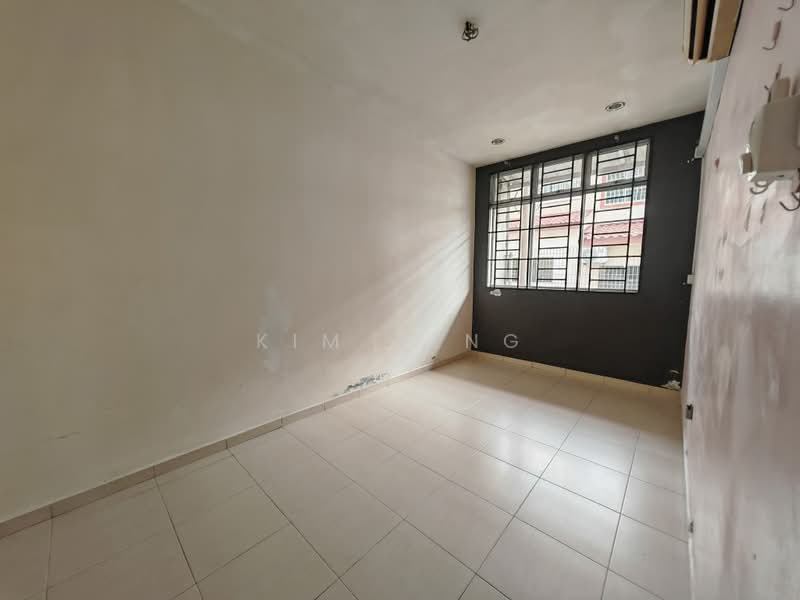 Rumah Teres 2-Tingkat untuk Dijual di Taman Sri Kluang (Kluang) - Kim Seng - Interior - PropertyGuru.com.my