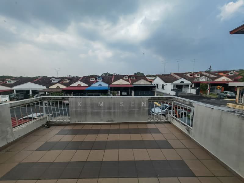 Rumah Teres 2-Tingkat untuk Dijual di Taman Sri Kluang (Kluang) - Kim Seng - Exterior - PropertyGuru.com.my