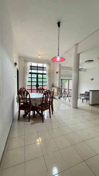 Pangsapuri untuk Disewa di Kasturi Klana Apartment - Marcus Yeow - Dining Room - PropertyGuru.com.my