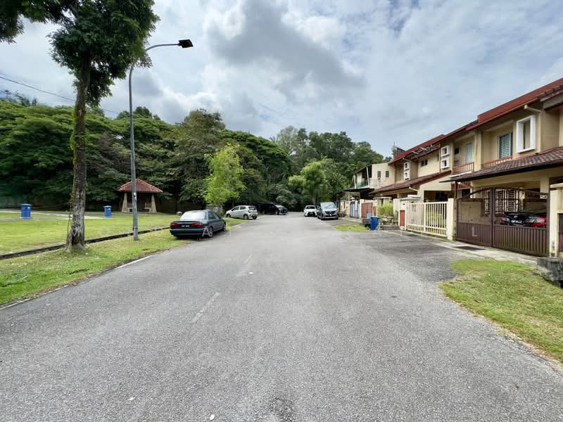 2-storey Terraced House for Sale in Usj 2 (Subang Jaya) - Mohd Aizat Saiful Bahri - Exterior - PropertyGuru.com.my