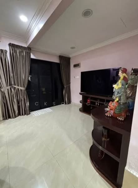 2-storey Terraced House for Sale in Taman Bukit Idaman (Selayang) - Jackson Chua - Living Room - PropertyGuru.com.my