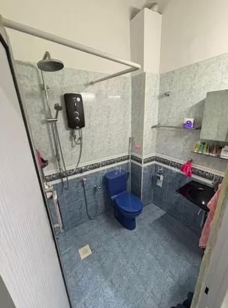 2-storey Terraced House for Sale in Taman Bukit Idaman (Selayang) - Jackson Chua - Bathroom - PropertyGuru.com.my