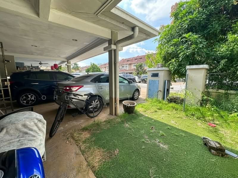 2-storey Terraced House for Sale in Sunway Kayangan (Shah Alam) - Mohd Aizat Saiful Bahri - Exterior - PropertyGuru.com.my