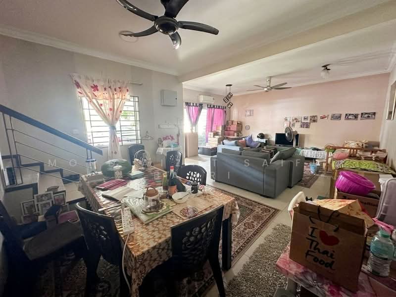 2-storey Terraced House for Sale in Sunway Kayangan (Shah Alam) - Mohd Aizat Saiful Bahri - Living Room - PropertyGuru.com.my