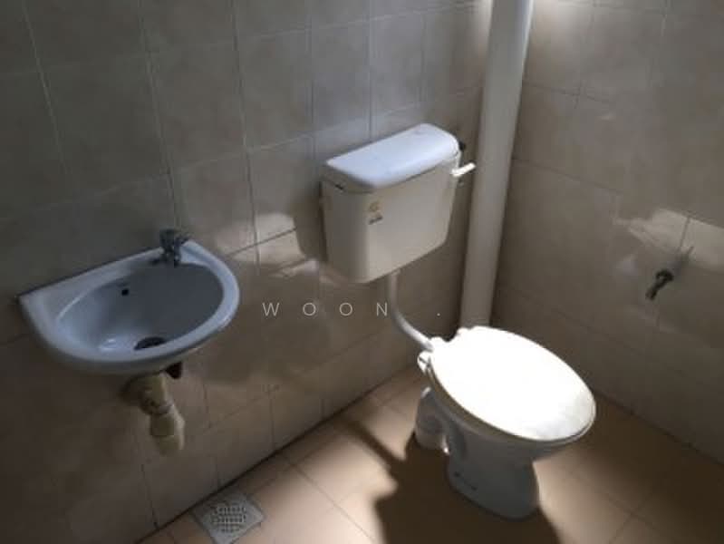 Apartment for Sale at Pulau Melaka - Woon . - Bathroom - PropertyGuru.com.my
