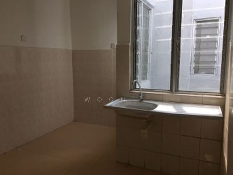 Apartment for Sale at Pulau Melaka - Woon . - Kitchen - PropertyGuru.com.my