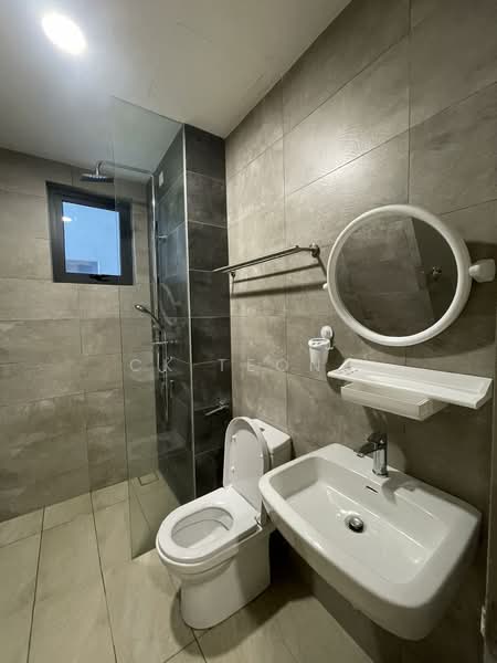 Kondominium untuk Disewa di Bennington Residences @ SkyArena - CK Teong - Bathroom - PropertyGuru.com.my