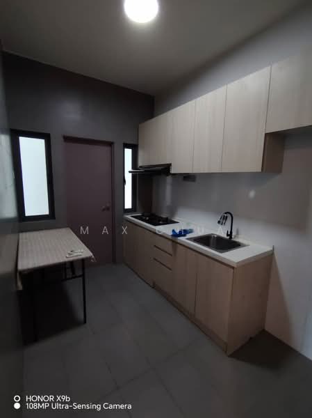 Service Residence for Rent at Amerin Residence - Max Chua - Kitchen - PropertyGuru.com.my