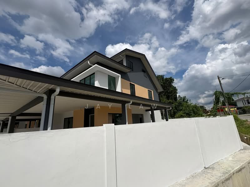 Semi-Detached House for Sale in Semaba (Kuching) - Jay Law - Exterior - PropertyGuru.com.my