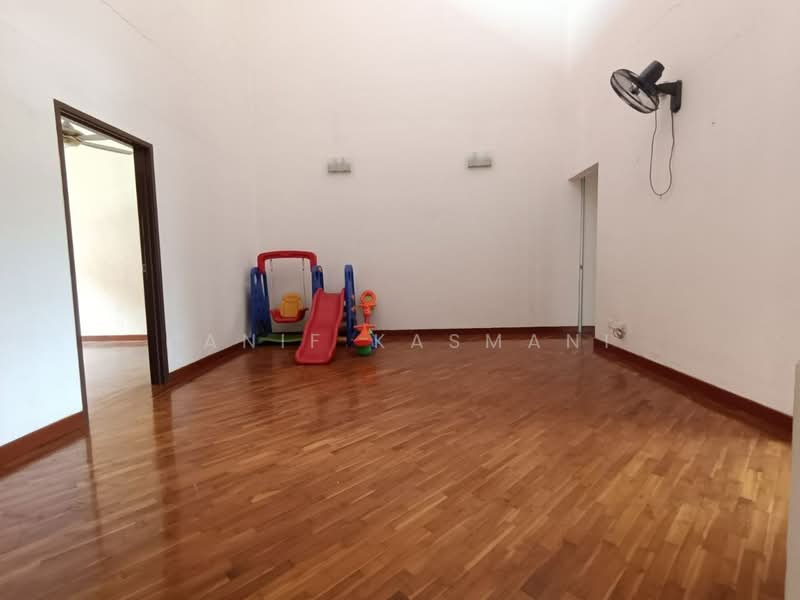2-storey Terraced House for Sale in Subang Bestari (Shah Alam) - Hanif Kasmani - PropertyGuru.com.my