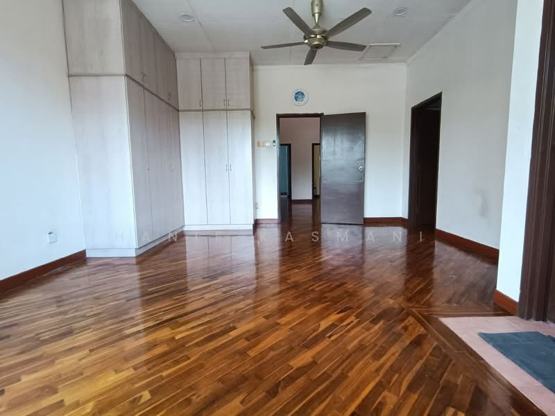 2-storey Terraced House for Sale in Subang Bestari (Shah Alam) - Hanif Kasmani - PropertyGuru.com.my