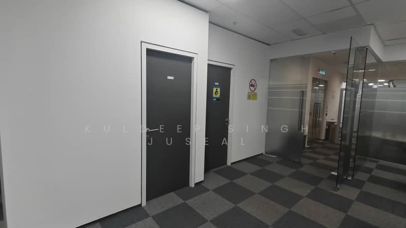 Office for Rent in Kuala Lumpur (Kuala Lumpur) - Kuldeep Singh Juseal - Corridor - PropertyGuru.com.my