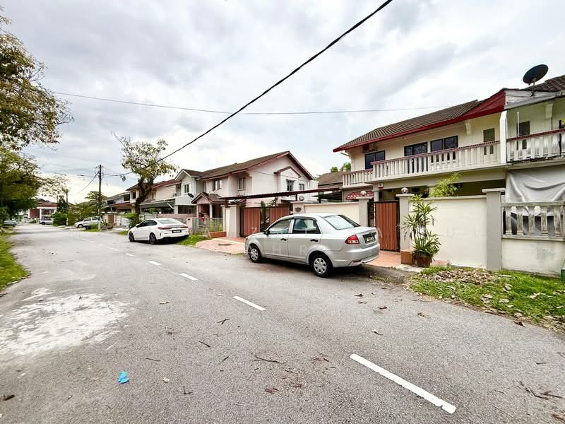 Rumah Berkembar untuk Dijual di Kota Damansara (Selangor) - Mohd Aizat Saiful Bahri - Exterior - PropertyGuru.com.my