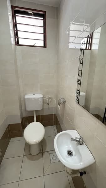 Rumah Berkembar untuk Dijual di Bandar Mahkota Cheras (Cheras) - Lesley Chik - Bathroom - PropertyGuru.com.my