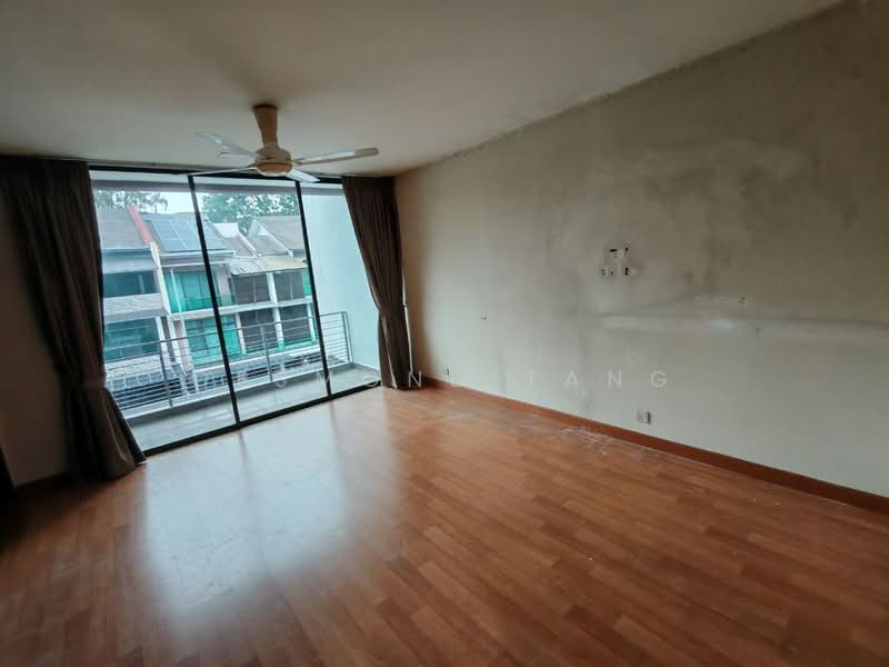 Rumah Teres 3 Tingkat untuk Disewa di Perdana Residence 2 (Batu Caves) - Desmond Tang - Balcony - PropertyGuru.com.my