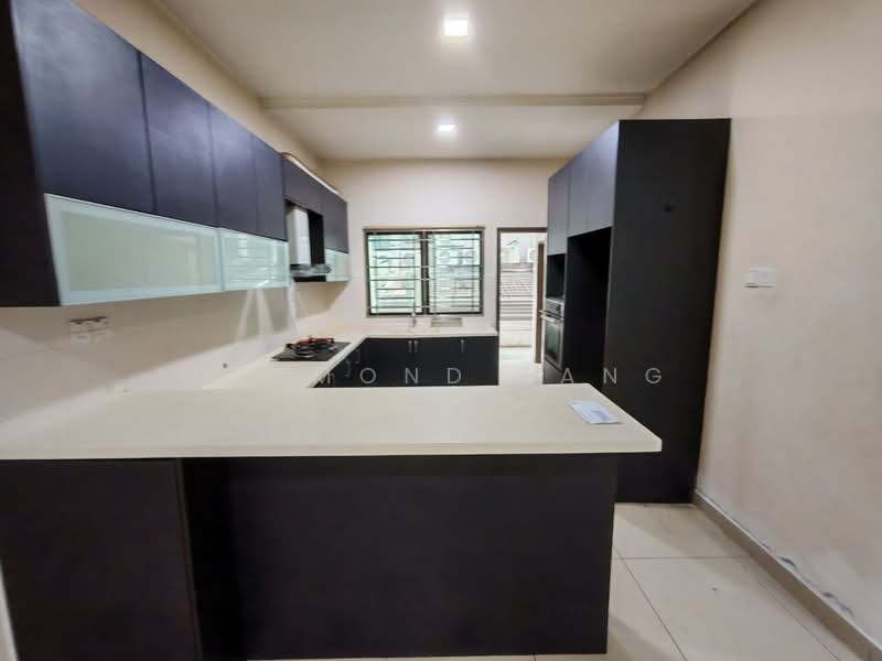 Rumah Teres 3 Tingkat untuk Disewa di Perdana Residence 2 (Batu Caves) - Desmond Tang - Kitchen - PropertyGuru.com.my