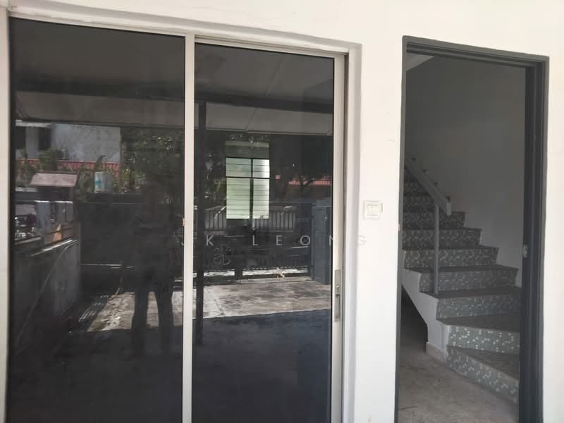 Apartment for Sale at Taman Sri Rampai - JK Leong - Entrance - PropertyGuru.com.my