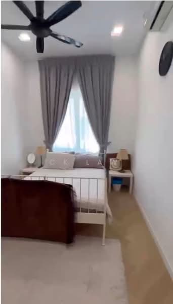 Rumah Teres 2-Tingkat untuk Dijual di Eco Forest (Semenyih) - CK Law - Bedroom - PropertyGuru.com.my