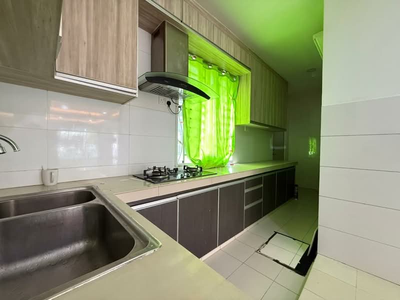 3-storey Terraced House for Sale in Rawang (Selangor) - SK Luk - Kitchen - PropertyGuru.com.my