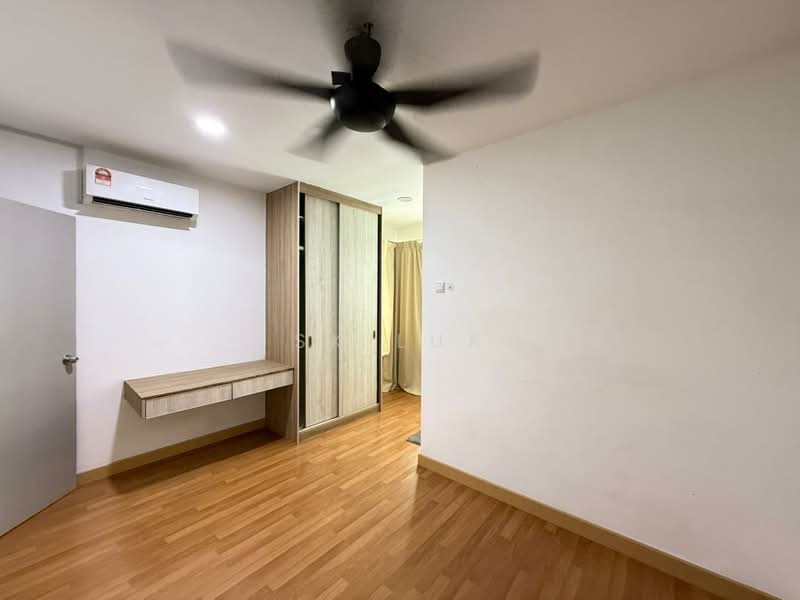 3-storey Terraced House for Sale in Rawang (Selangor) - SK Luk - Bedroom - PropertyGuru.com.my