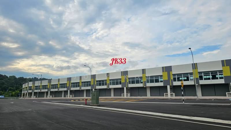 Shop for Rent in Saujana Utama (Puncak Alam) - Joey Koh - Exterior - PropertyGuru.com.my