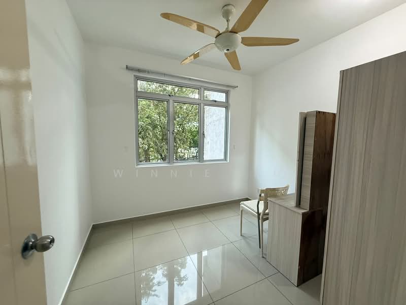 Condominium for Sale at Fairway Suites - Winnie Lau - Interior - PropertyGuru.com.my