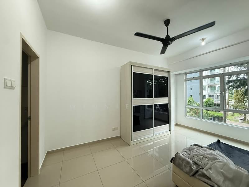 Condominium for Sale at Fairway Suites - Winnie Lau - Bedroom - PropertyGuru.com.my