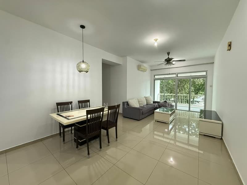 Condominium for Sale at Fairway Suites - Winnie Lau - Living Room - PropertyGuru.com.my