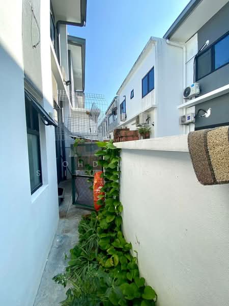 Rumah Teres 2 Tingkat untuk Dijual di Shah Alam (Selangor) - Mohd Aizat Saiful Bahri - Exterior - PropertyGuru.com.my