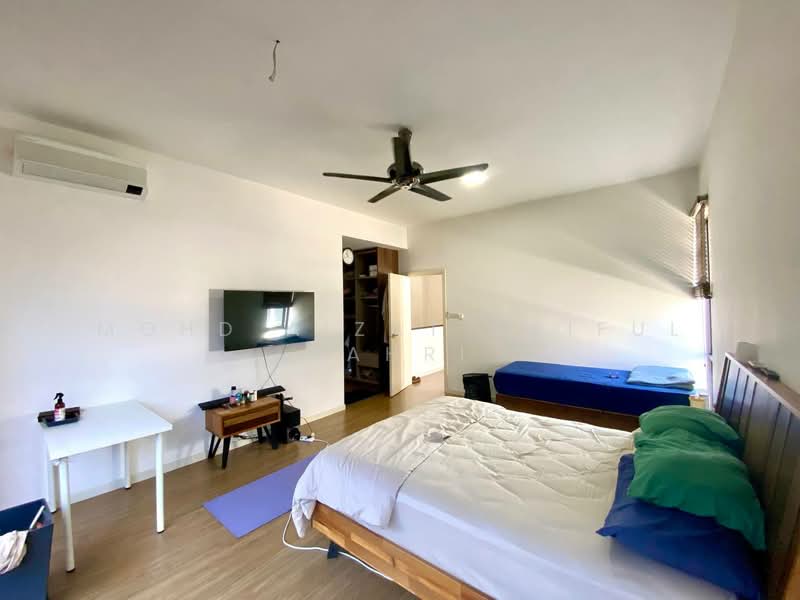 Rumah Teres 2 Tingkat untuk Dijual di Shah Alam (Selangor) - Mohd Aizat Saiful Bahri - Bedroom - PropertyGuru.com.my