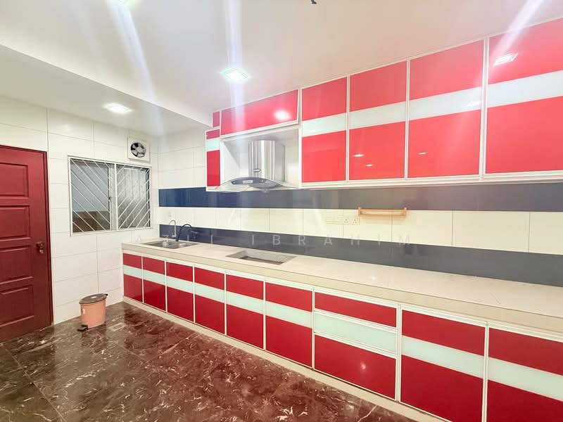 Rumah Teres 2 Tingkat untuk Dijual di Taman Wangsa Melawati (Setapak) - Azli Ibrahim - Kitchen - PropertyGuru.com.my