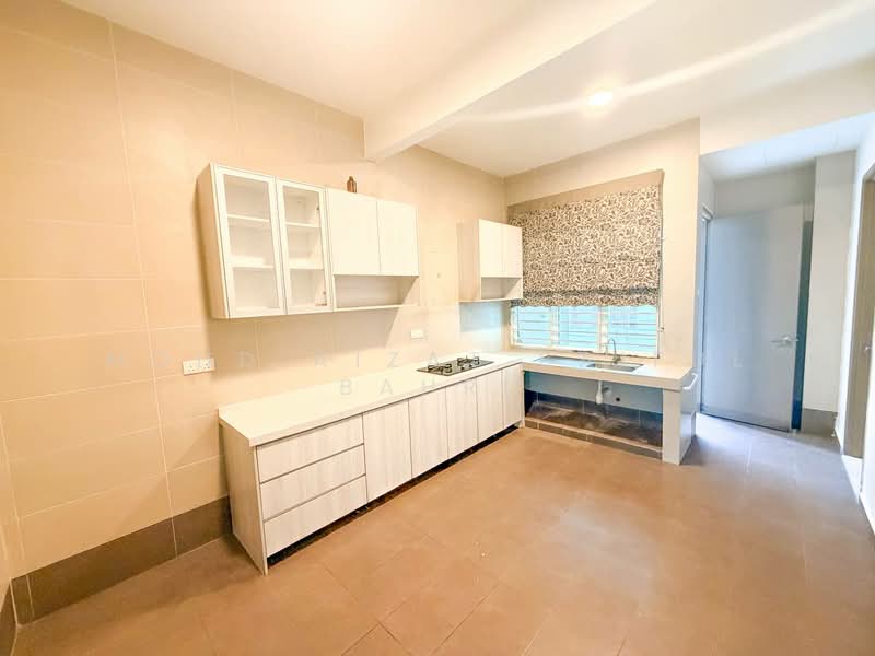 Rumah Teres 2-Tingkat untuk Dijual di Bandar Tun Hussein Onn (Cheras) - Mohd Aizat Saiful Bahri - Kitchen - PropertyGuru.com.my
