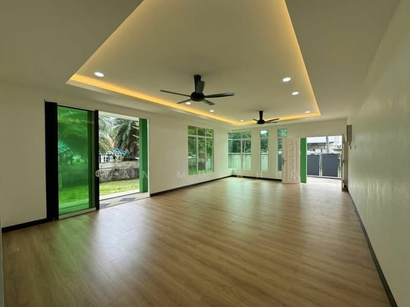 Bungalow for Sale in Taman Uda Murni (Beting) - Wan Mujahid - PropertyGuru.com.my