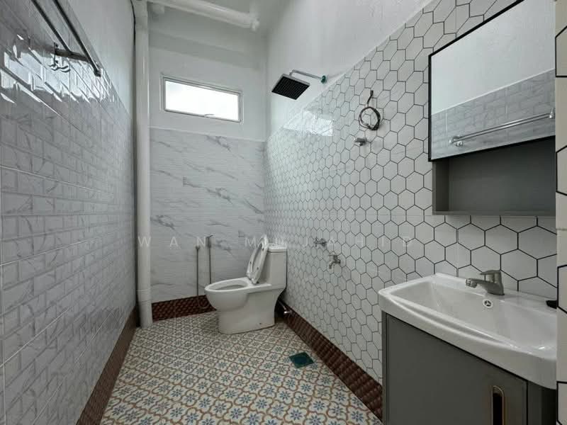 Bungalow for Sale in Taman Uda Murni (Beting) - Wan Mujahid - PropertyGuru.com.my