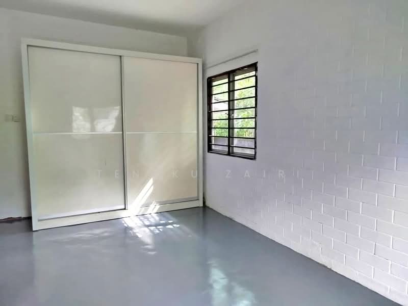 Bungalow for Sale in Desa Impian Merbau Sempak (Sungai Buloh) - Tengku Zairi - PropertyGuru.com.my