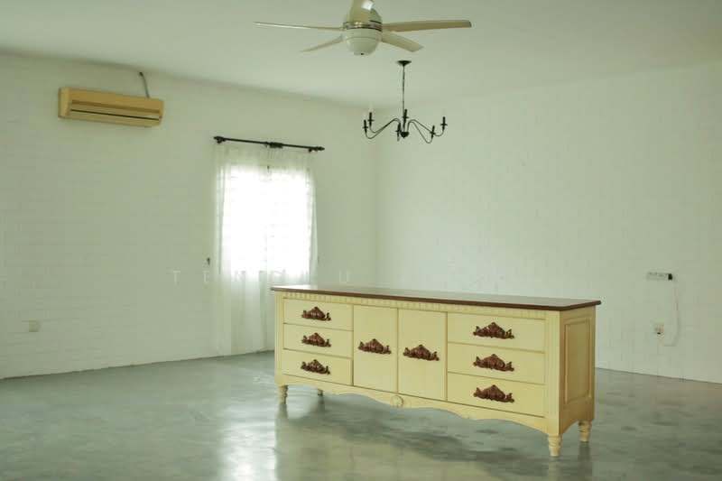 Bungalow for Sale in Desa Impian Merbau Sempak (Sungai Buloh) - Tengku Zairi - PropertyGuru.com.my
