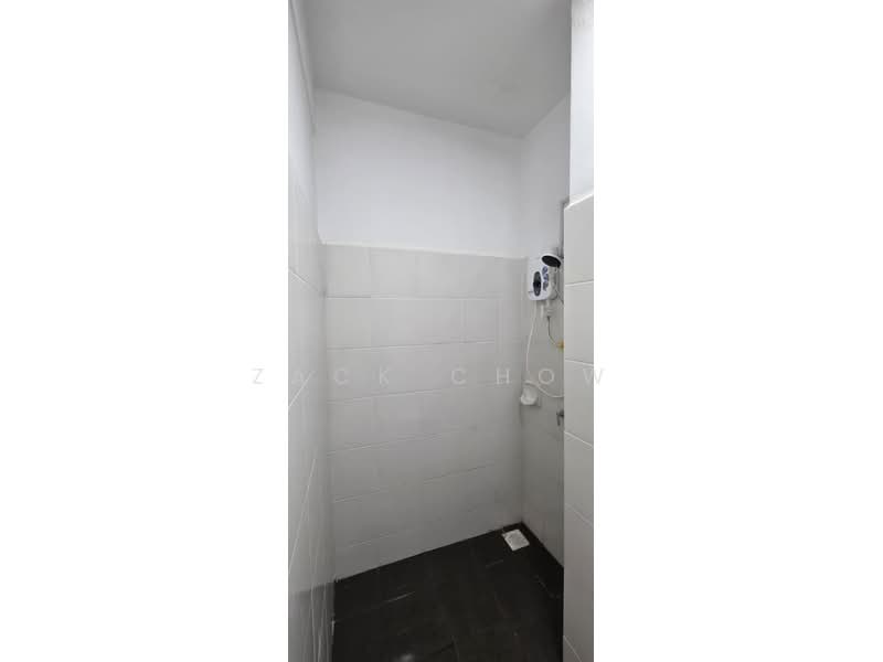Apartment for Sale at Residensi Larkin Indah - Zack Chow - Bathroom - PropertyGuru.com.my